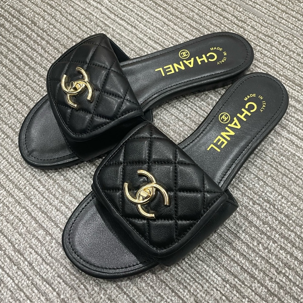 Chanel Women's Black Slippers